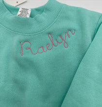 Load image into Gallery viewer, Embroidered Collar Name Sweatshirt
