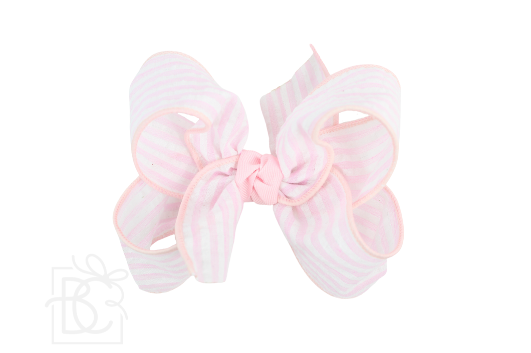 SEERSUCKER BOW ON CLIP: Light Pink / 5.5